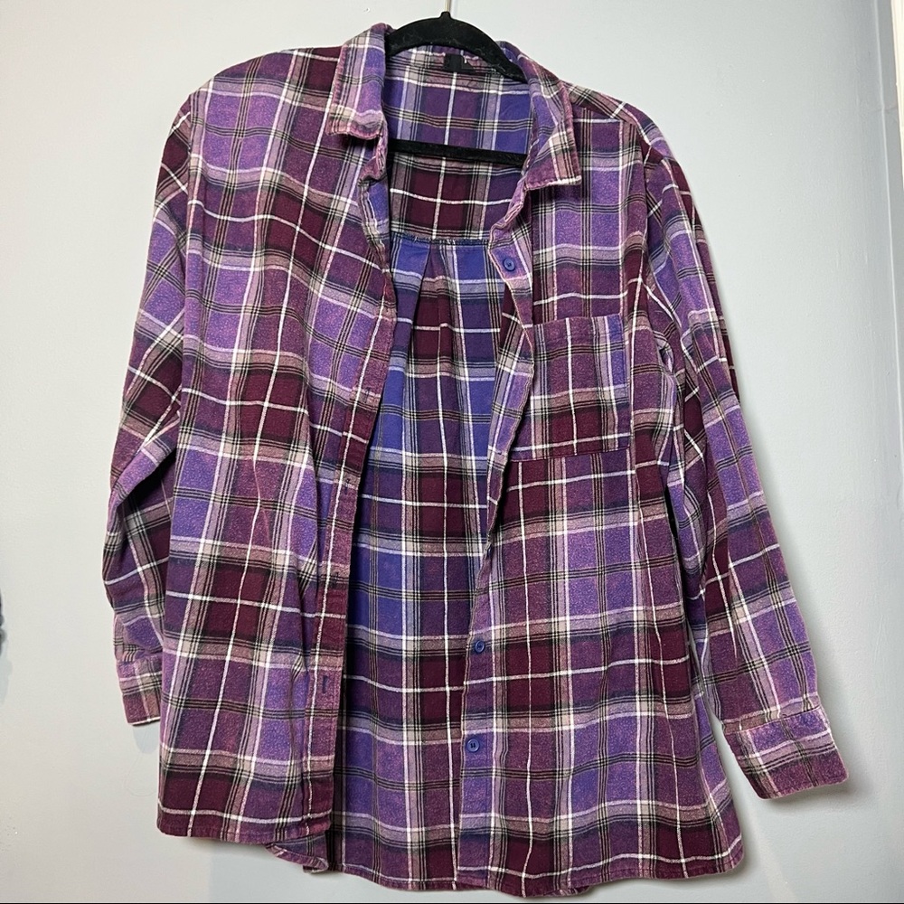OVERSIZED PURPLE PLAID BUTTON UP FLANNEL